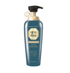 Шампунь от выпадения волос для жирной кожи Hair Loss Care Shampoo For Oily Scalp Daeng Gi Meo Ri 400 мл