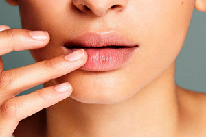 Вашим губам теж потрібен сонцезахисний крем: дотримуйтесь цих порад з літнього догляду за губами
