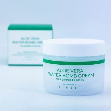 Увлажняющий крем для лица Алоэ Aloe Vera Water Bomb Cream Jigott 150 мл