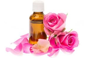 Rosa Gallica (French Rose) Oil