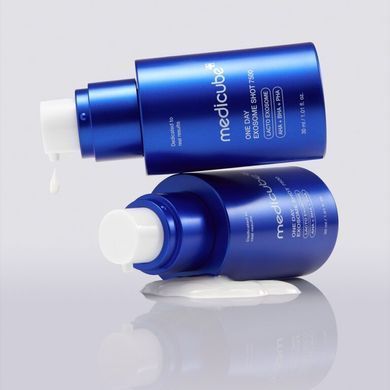 Serum z eksosomami i kolcami zwężające pory One Day Exosome Shot 7500 Medicube 30 ml